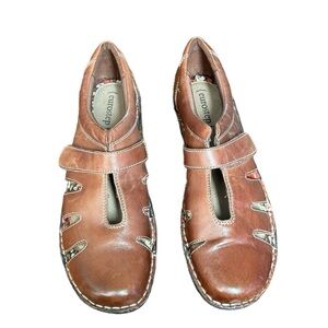 Eurostep Womens Size 10 Brown leather vellcro strap comfort shoes